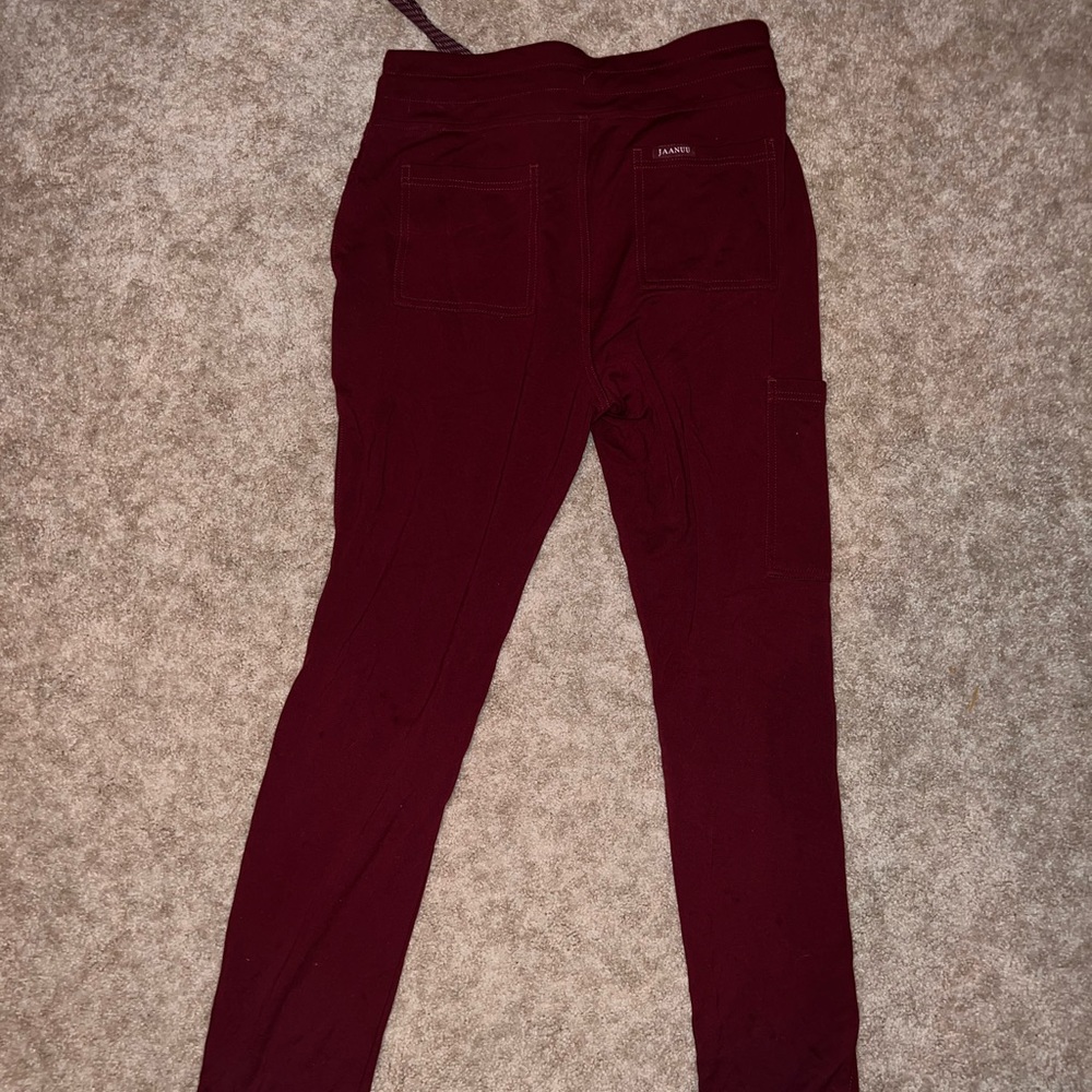 Jaanuu women’s scrub pants